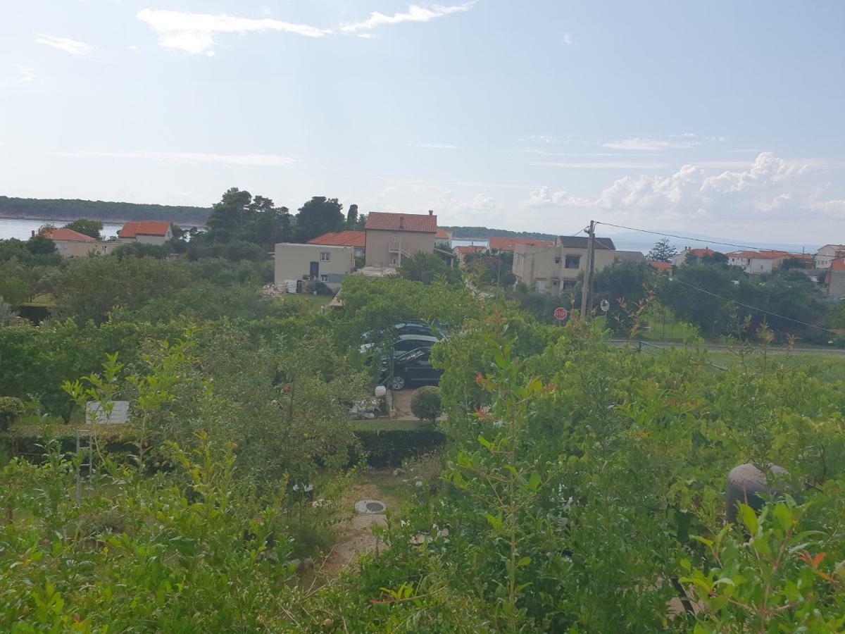 Apartments Slavica Rab Town Buitenkant foto