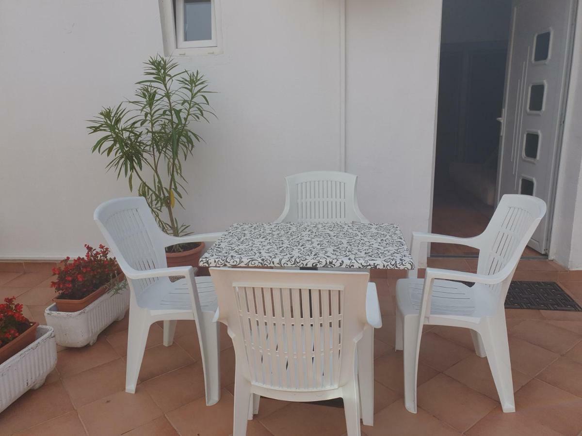 Apartments Slavica Rab Town Buitenkant foto